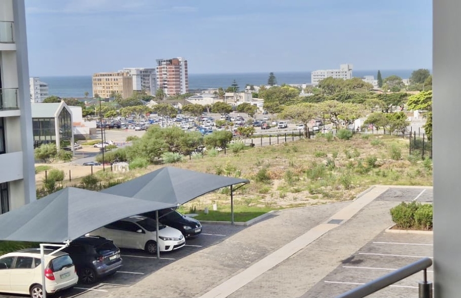 2 Bedroom Property for Sale in Summerstrand Eastern Cape